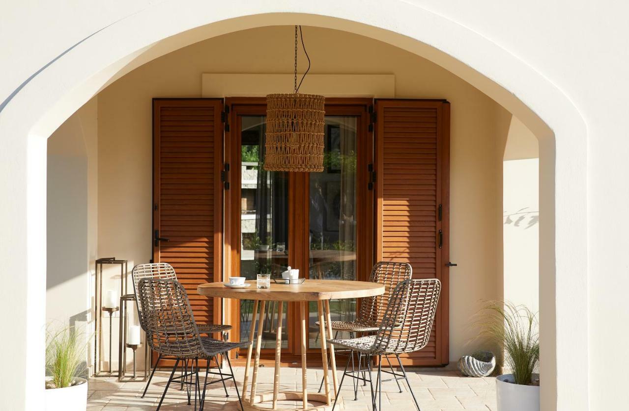 S&O Villas 2 Dassia  Exterior foto